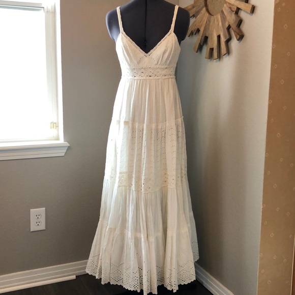 BCBGMaxAzria Dresses & Skirts - BCBG White Eyelet Boho Maxi Dress!